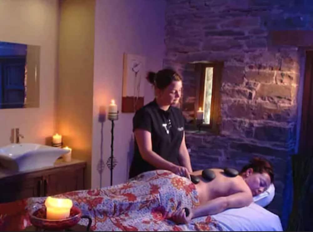 Falls Hotel & Spa エニスタイモン エクステリア 写真
